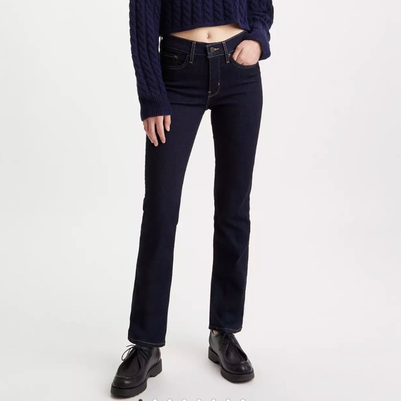 Levi's 314 Shaping Straight Dark Blue Women's Denim Jeans Size 29x28 - Picture 1 of 4